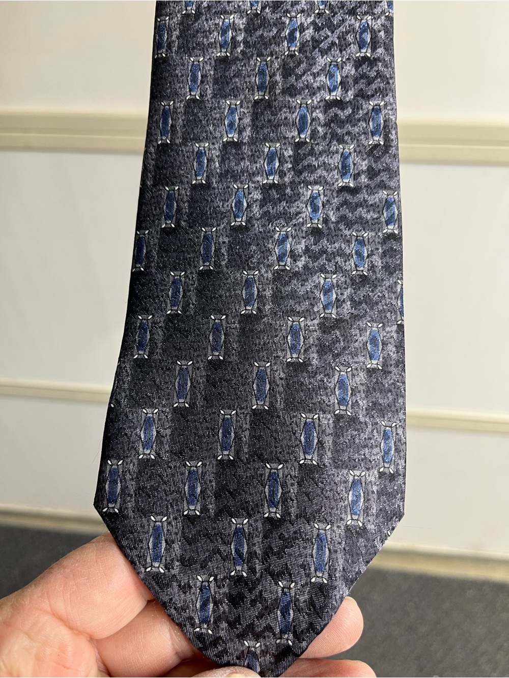 Men's Navy Patterned Silk Tie